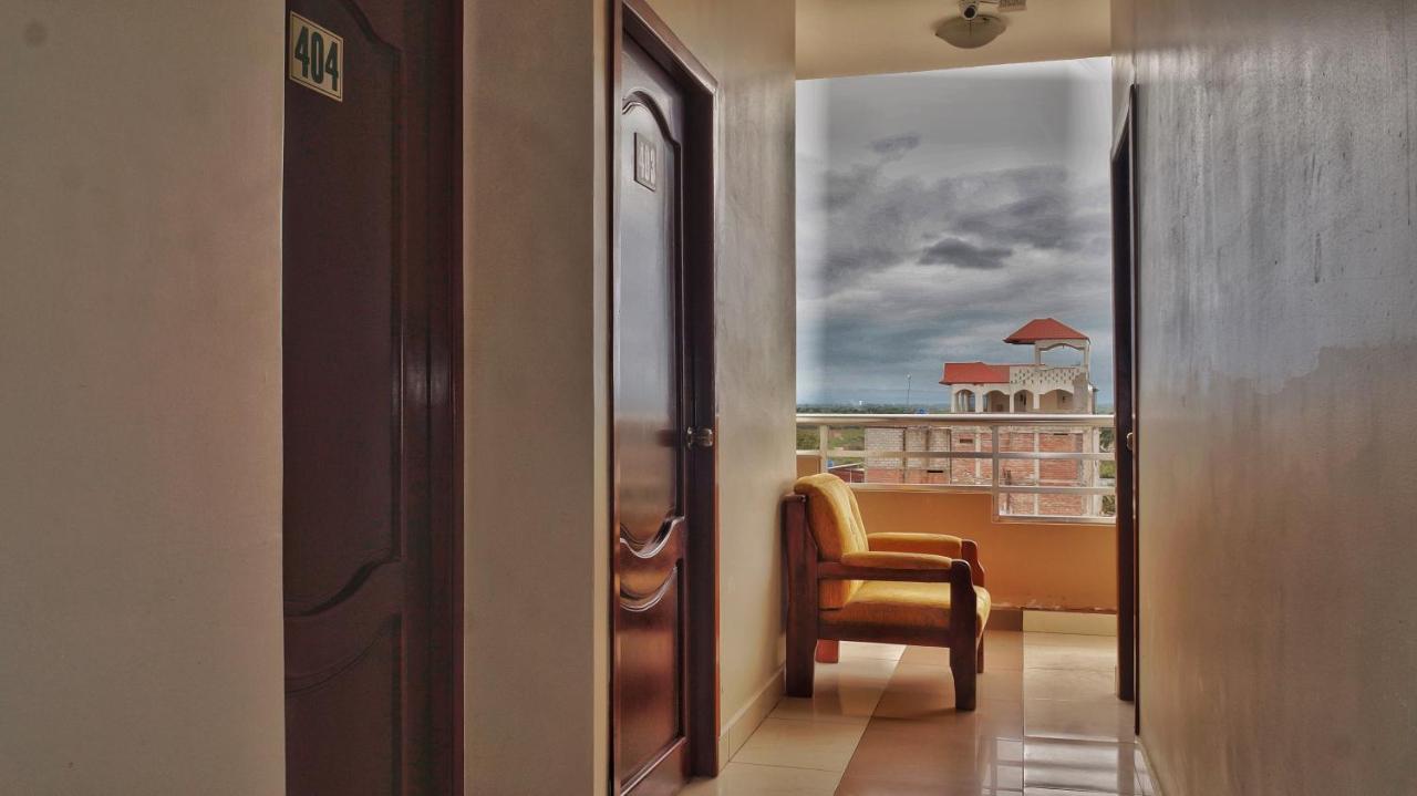 Vallejo Hotel Huaquillas Bagian luar foto