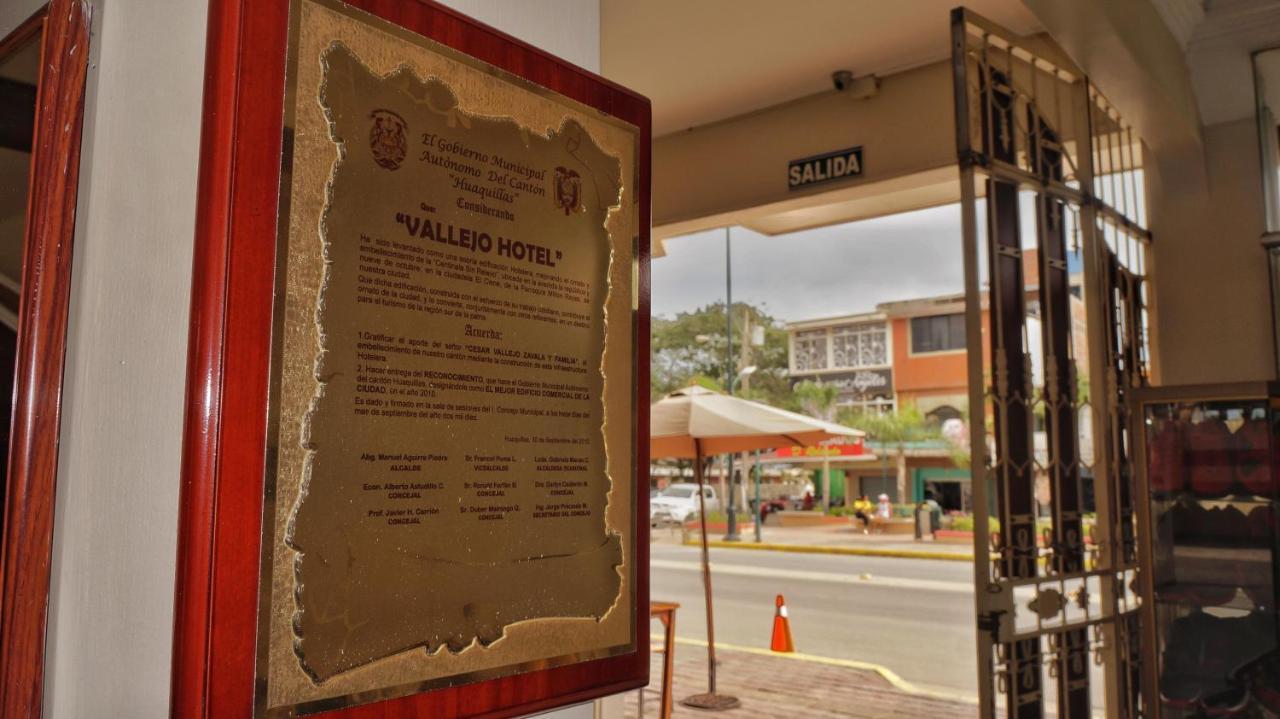 Vallejo Hotel Huaquillas Bagian luar foto